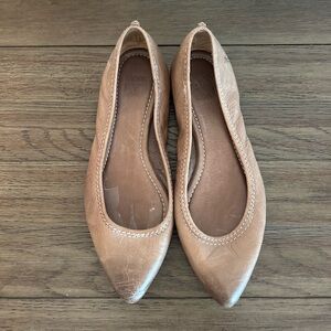 Frye flats